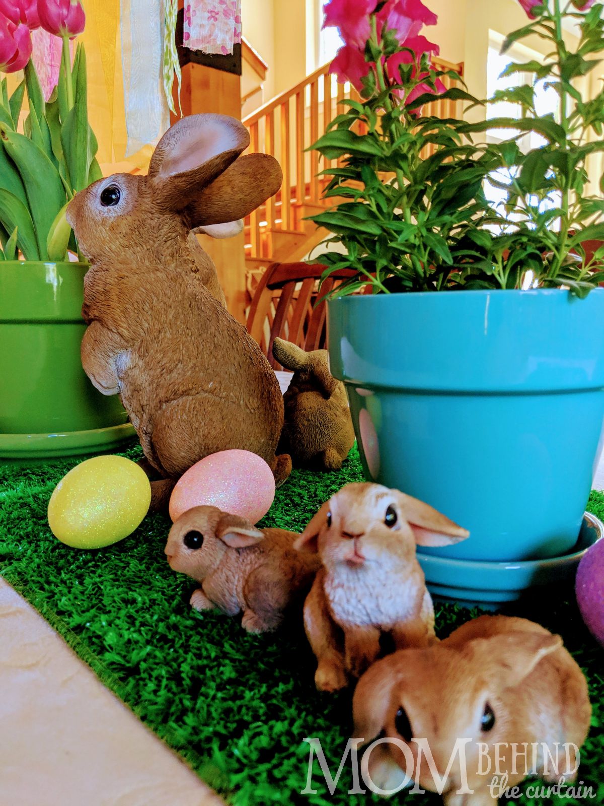 baby bunnies easter table decor